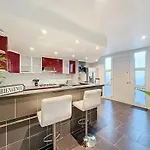 Vakantiehuis Maison Cosy A La Campagne - Jardin Privatif - Baignoire Balneo & Luminotherapie *