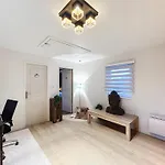 La Maison Du Tumulus - Cosy Retreat & Balneo * Glimes