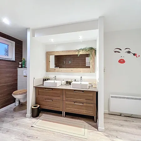 펜션 La Maison Du Tumulus - Cosy Retreat & Balneo