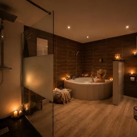 La Maison Du Tumulus - Cosy Retreat & Balneo 펜션 *
